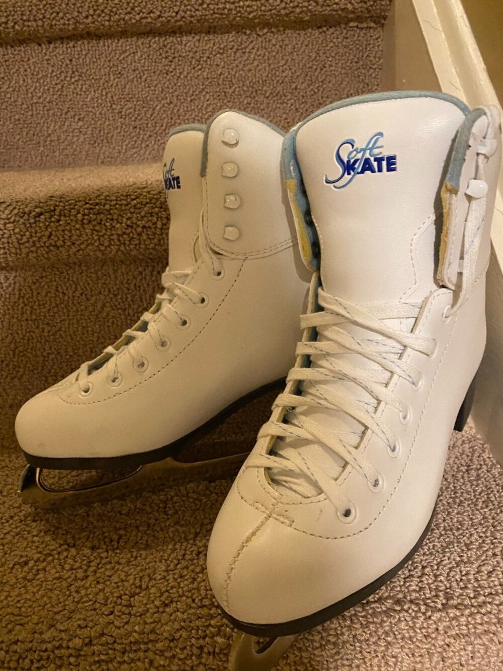 SoftSkate Women's Figure Skates - Size 7